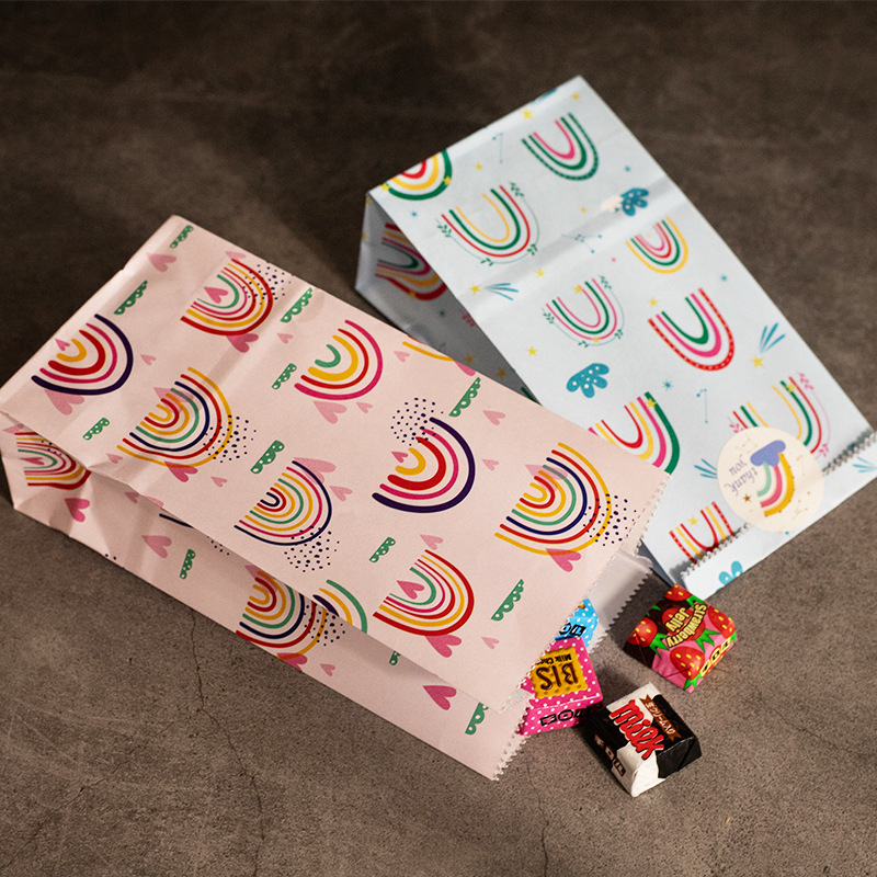 Small Paper Bags Rainbow Print - مراجعة Wedding Favor Box وسعره